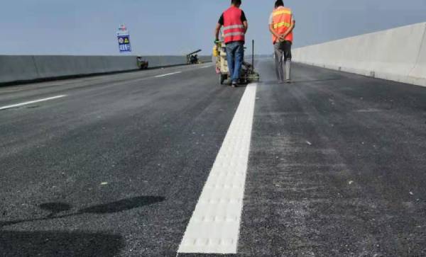 天途熱熔標線項目施工現場 天途熱熔標線項目施工現場